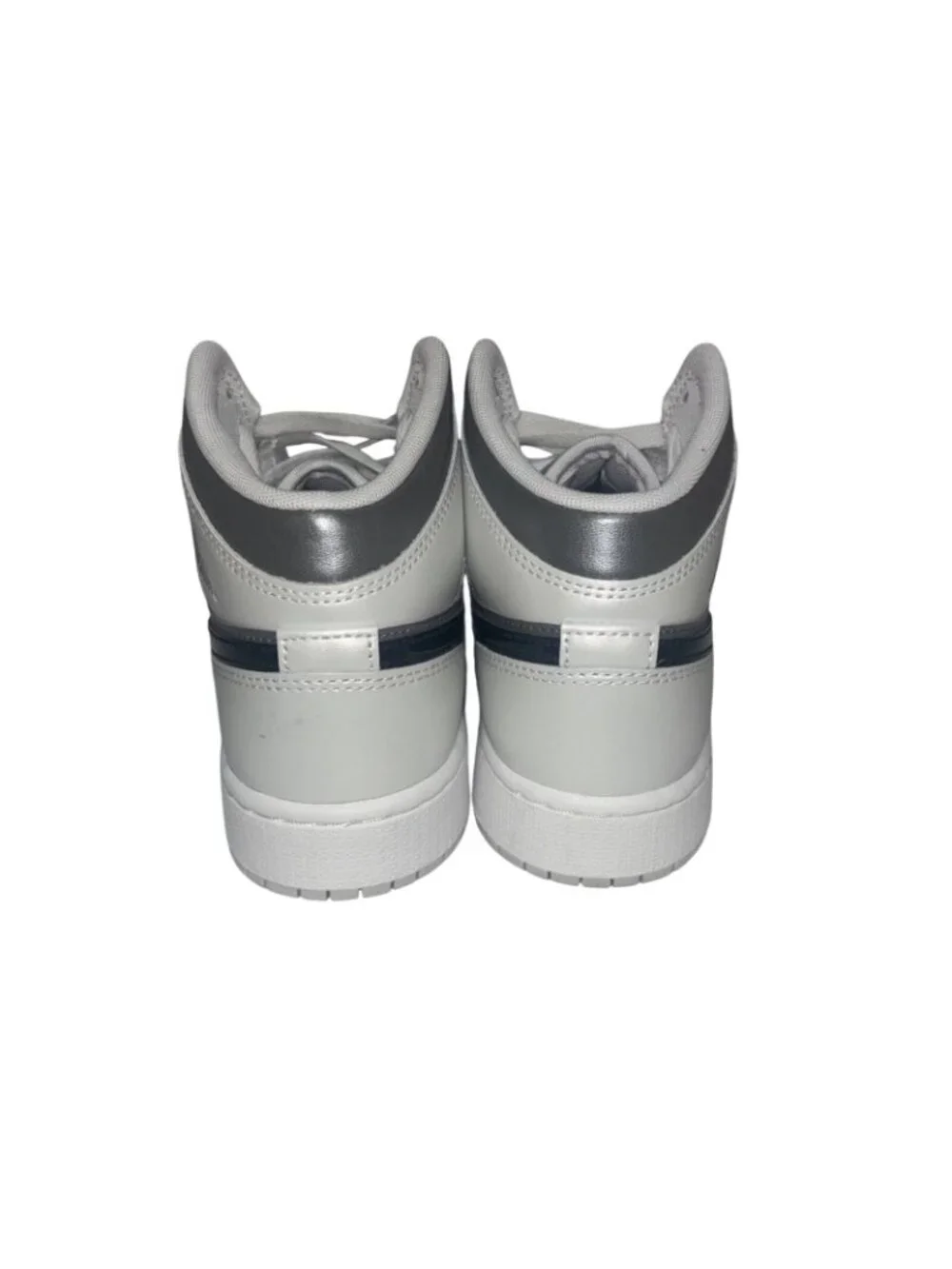 Nike Big Kids Air Jordan 1 Mid SE Athletic Shoes Grey/White  Size 5Y